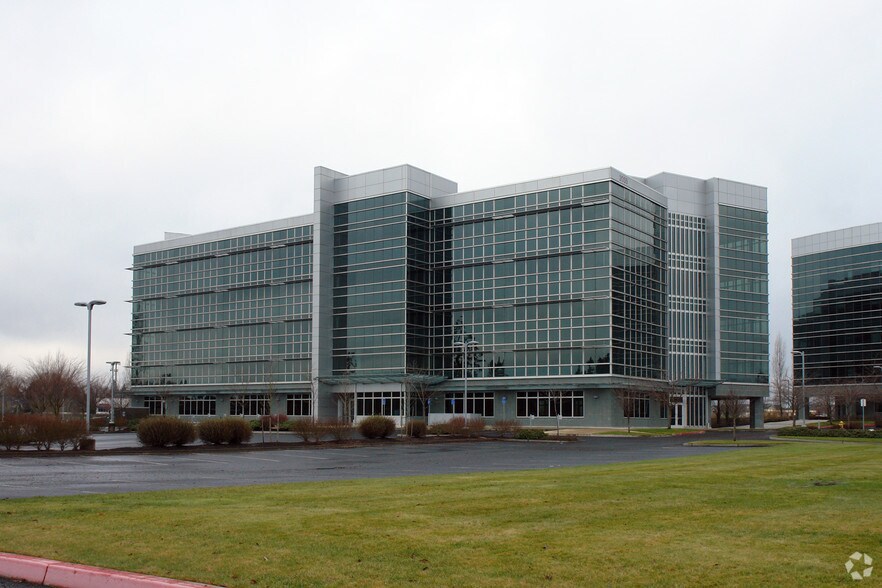 More Photos Of 2035 NE Cornelius Pass Rd, Hillsboro Office For Sale