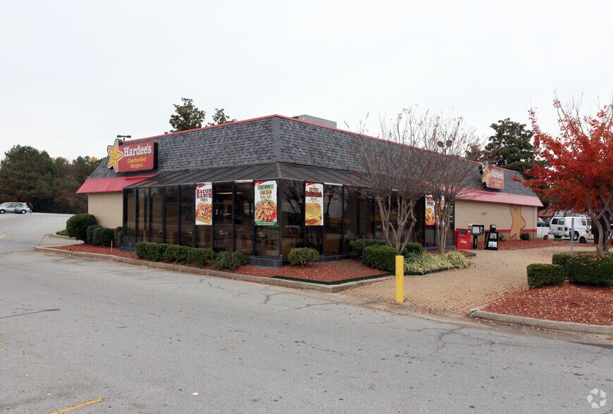 More Photos Of 1550 Buford Hwy, Buford Supermarket For Lease