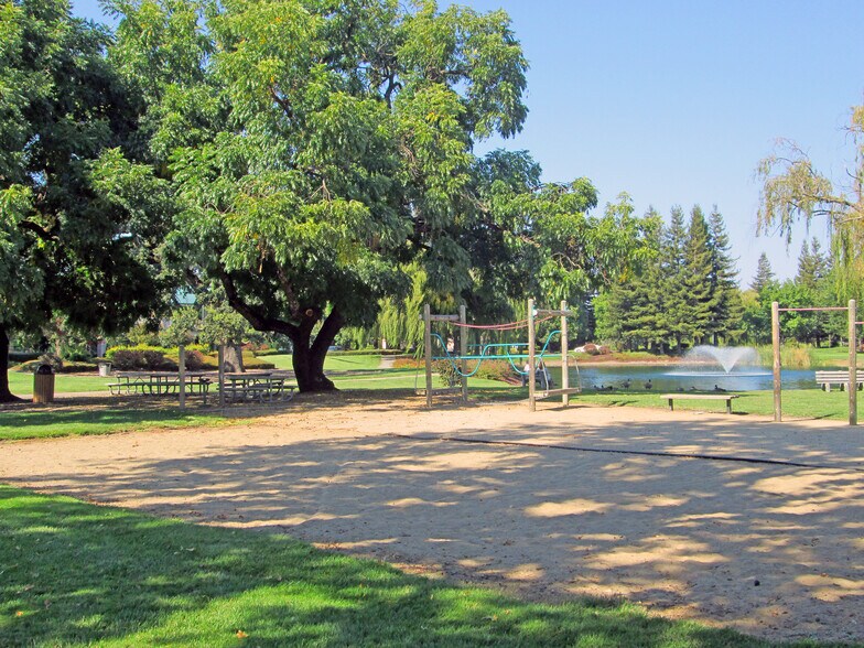 More Photos Of 412 Aviation Blvd, Santa Rosa Office For Lease