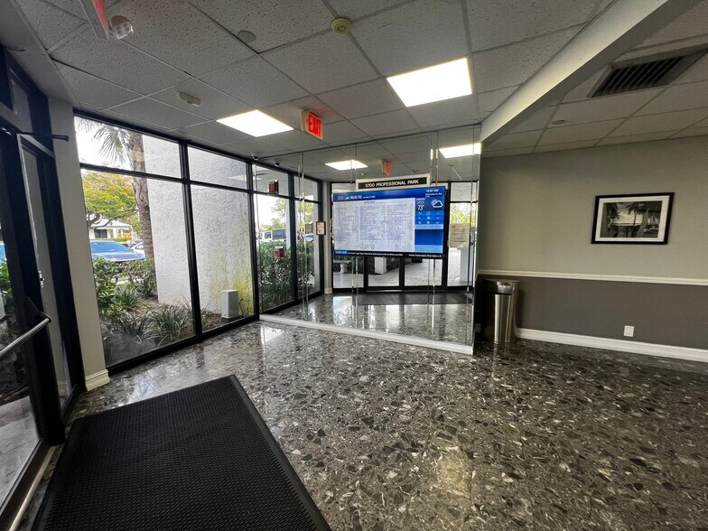 More Photos Of 5700 Lake Worth Rd, Greenacres Medical For Lease