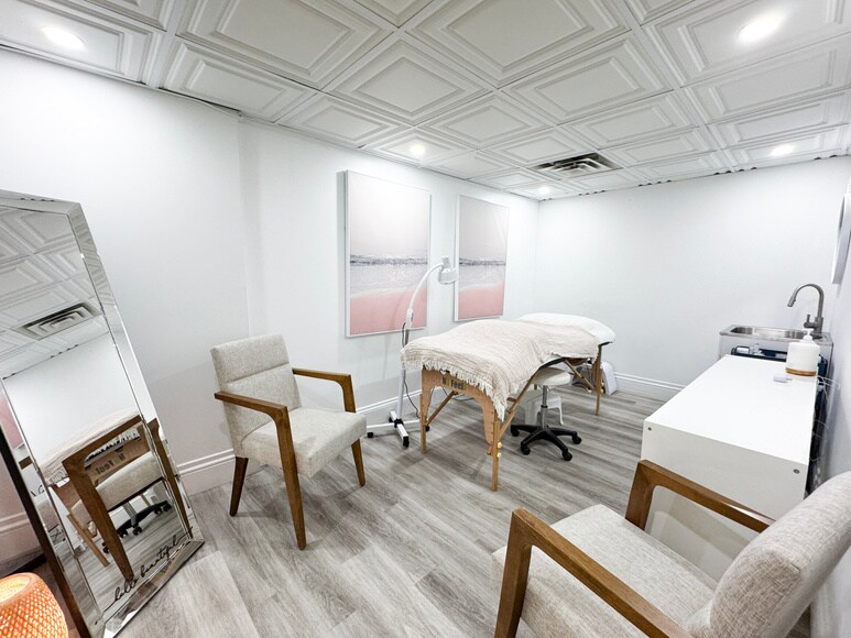 Primary Photo Of 15 Alma St, Moncton Medical For Lease