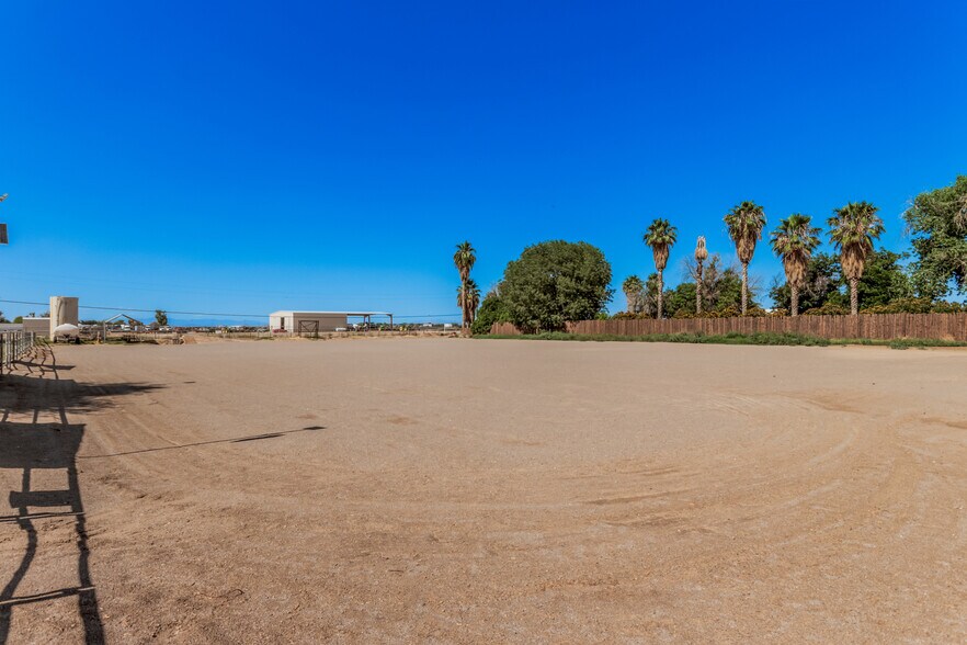 More Photos Of 7425 N Alsup Rd, Litchfield Park Horse Stables For Sale