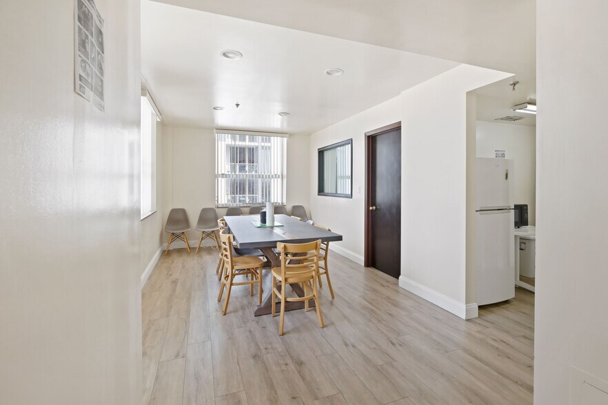 More Photos Of 168 SE 1st St, Miami Loft Creative Space For Sale