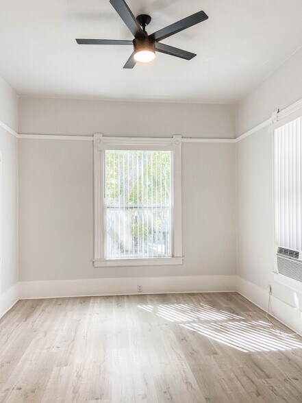 More Photos Of 2801 D St, Sacramento Apartments For Sale