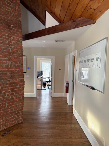 More Photos Of 54 N Broadway, Tarrytown Office For Lease