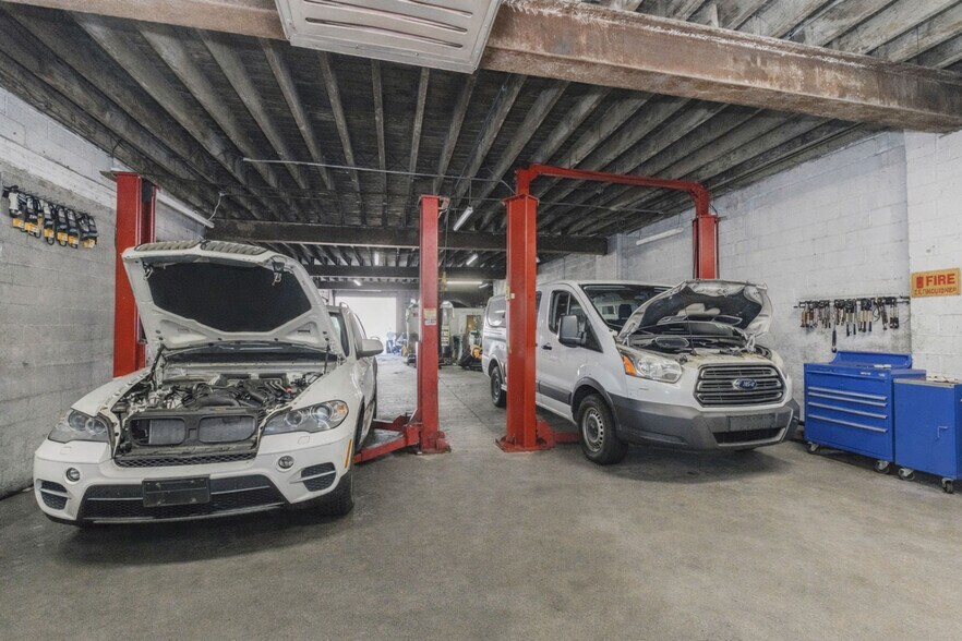 More Photos Of 961 E 51st St, Brooklyn Service For Sale