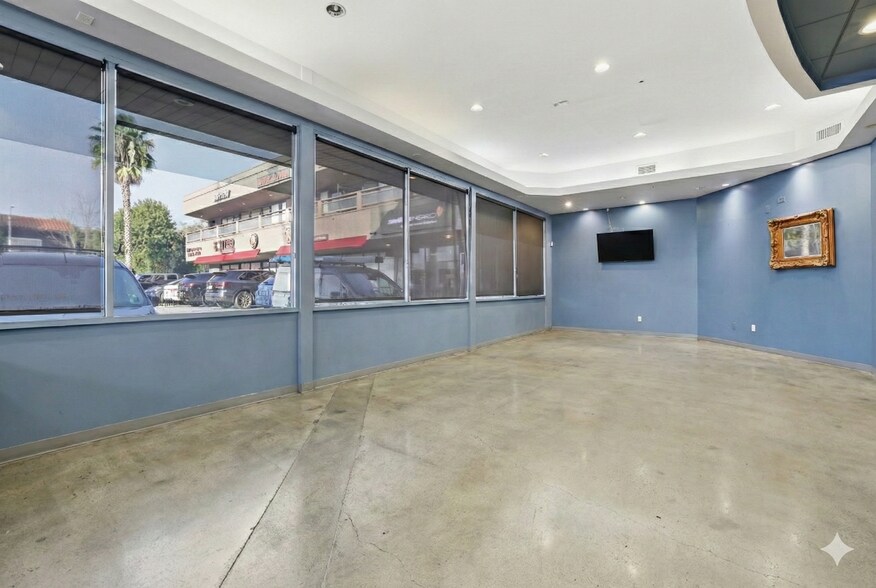 More Photos Of 7771-7781 W Sunset Blvd, Los Angeles Unknown For Lease