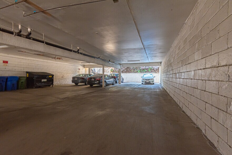 More Photos Of 1441 S Bedford St, Los Angeles Apartments For Sale