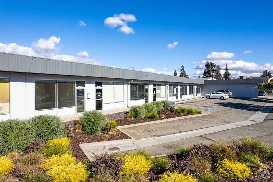 More Photos Of 4588 Peralta Blvd, Fremont Service For Lease