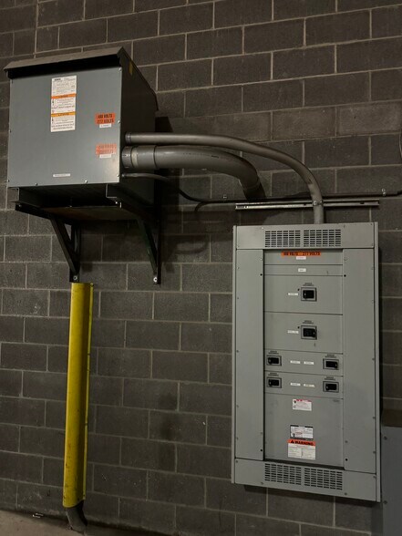 More Photos Of 809 S 62nd Ave, Wausau Distribution For Lease