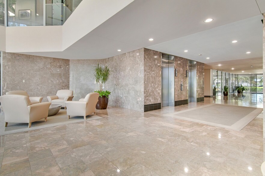 More Photos Of 11931 Wickchester Ln, Houston Office For Lease