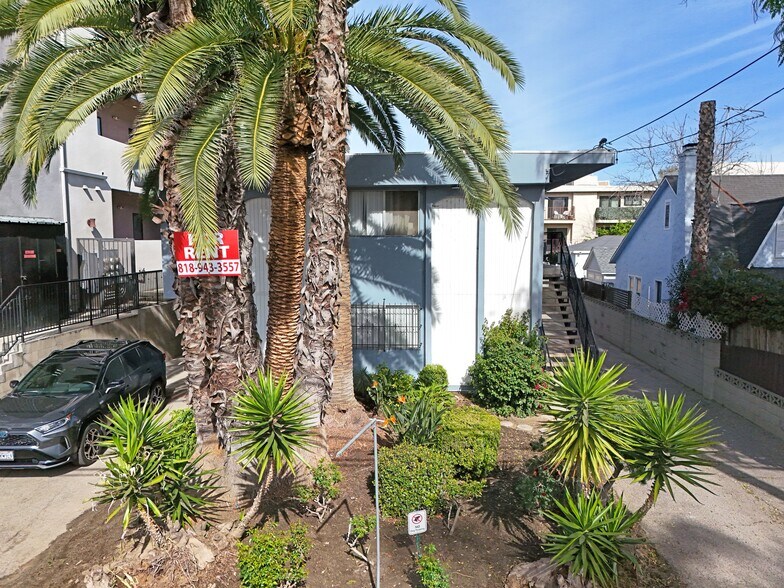 More Photos Of 11275 Huston St, North Hollywood Apartments For Sale