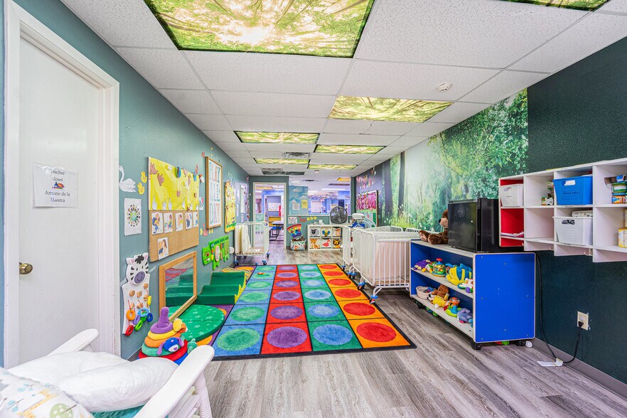 More Photos Of 3421 E Walnut St, Pearland Daycare Center For Sale