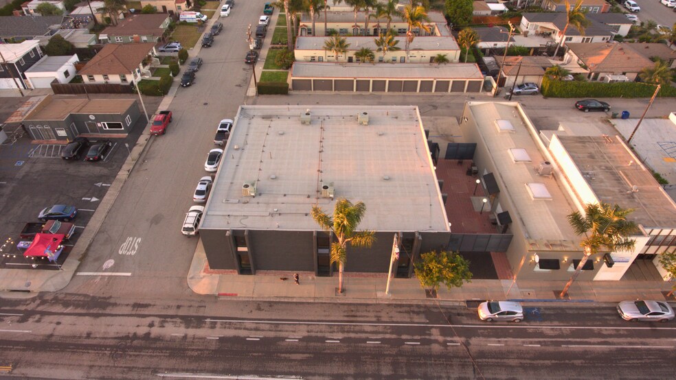 More Photos Of 1895 E Main St, Ventura General Retail For Sale