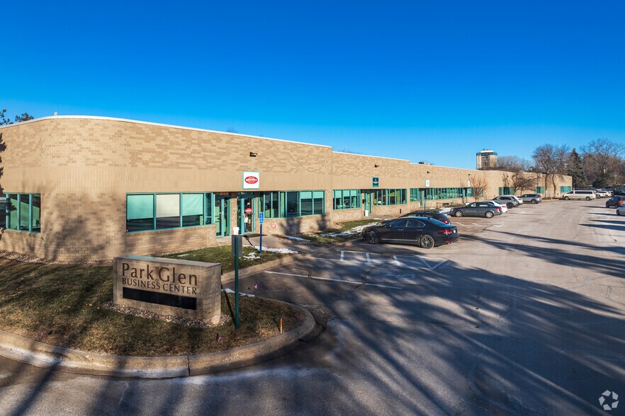 More Photos Of 4200-4250 Park Glen Rd, Saint Louis Park Light Manufacturing For Lease