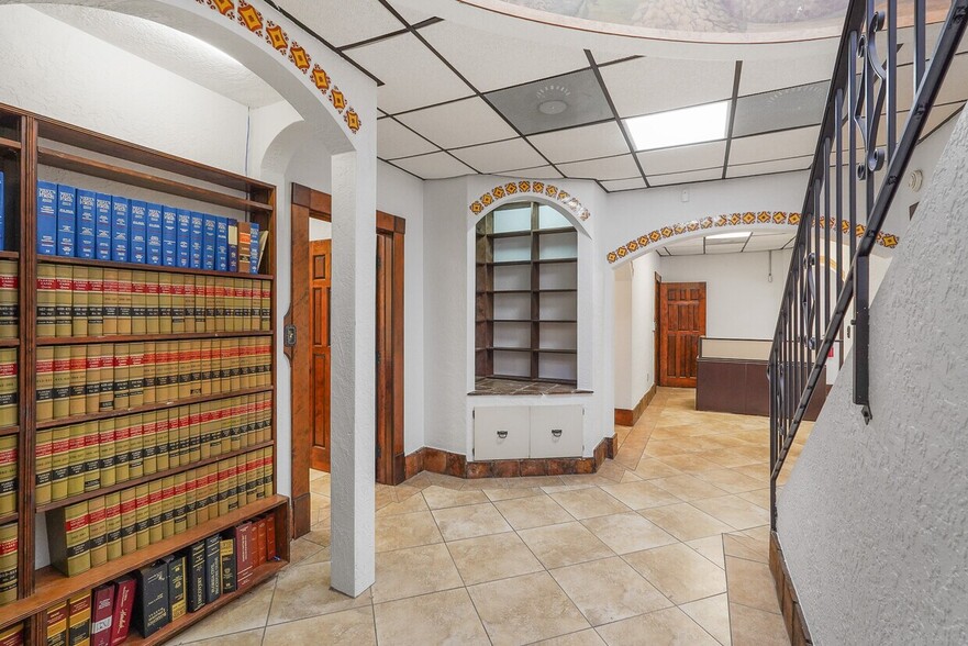 More Photos Of 537 10th St W, Bradenton Medical For Lease
