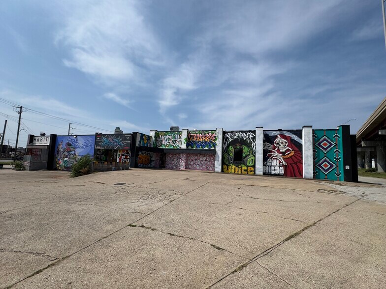 More Photos Of 800-816 E 1st St, Tulsa Flex For Lease