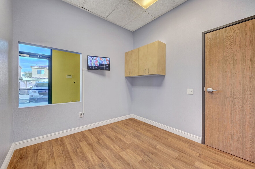 More Photos Of 3940 W Ann Rd, North Las Vegas Medical For Lease