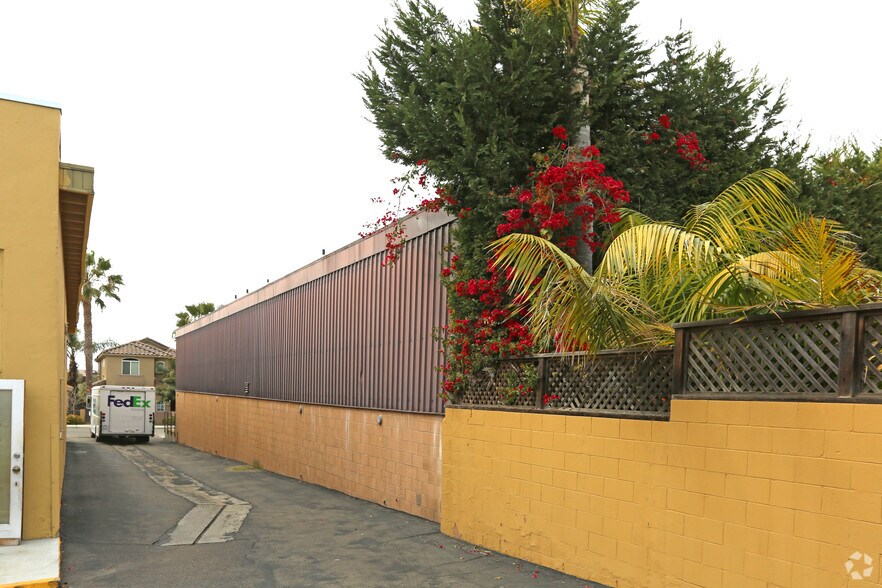 More Photos Of 420 N Cedros Ave, Solana Beach Loft Creative Space For Lease