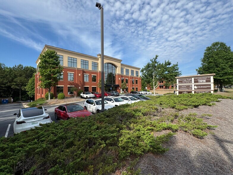 More Photos Of 2700 N Berkeley Lake Rd, Duluth Serviced Offices For Sale