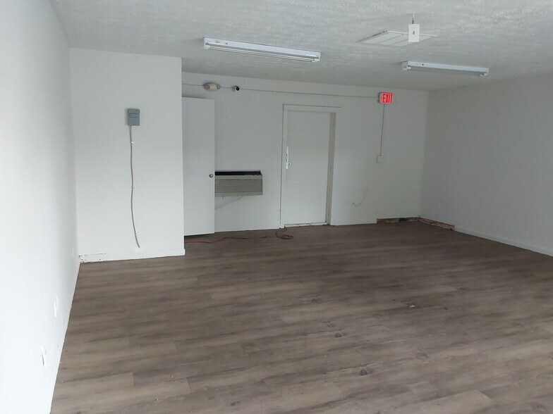 More Photos Of 2464 Winder Hwy, Dacula Storefront For Sale