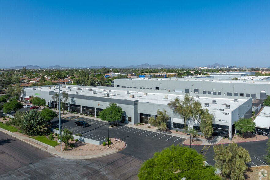 More Photos Of 4655 W McDowell Rd, Phoenix Warehouse For Lease