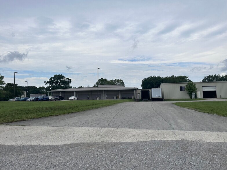 More Photos Of 505 Lake Way Pl, Tullahoma Manufacturing For Sale
