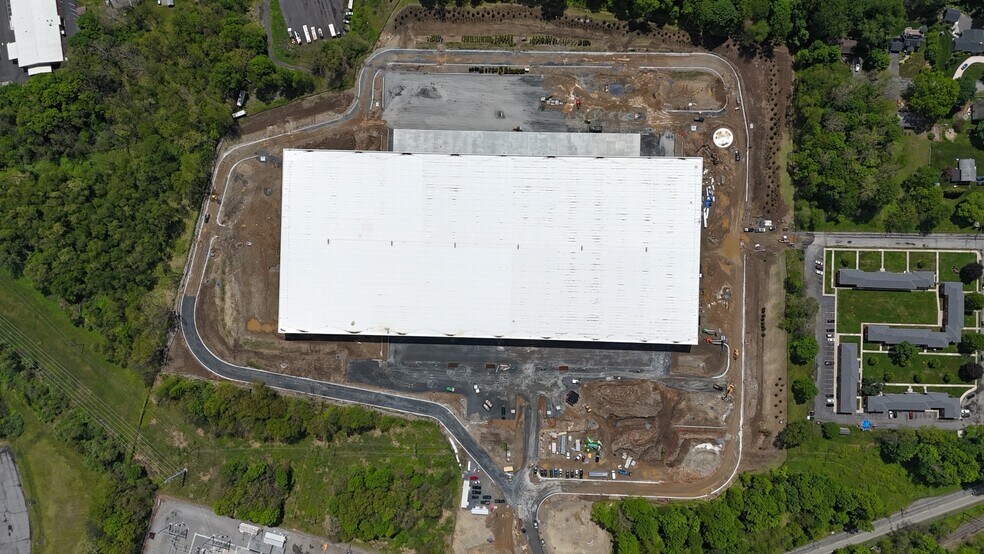 More Photos Of 120 Manunka Chunk Road, Belvidere Distribution For Lease