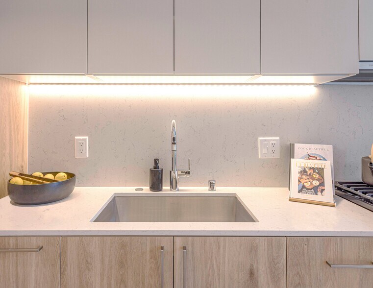 More Photos Of 2016 Telegraph Ave, Oakland Multifamily For Sale