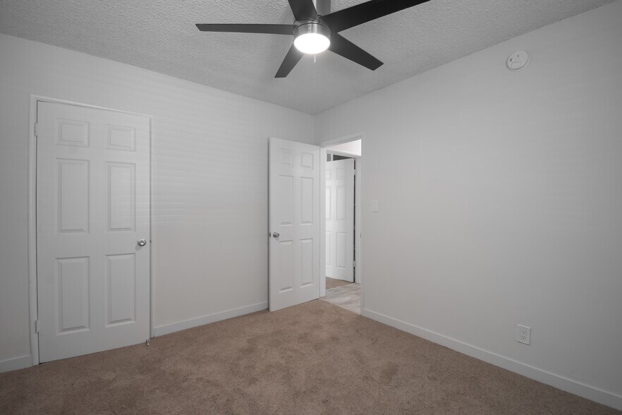 More Photos Of 906 E Imperial Ave, El Segundo Apartments For Sale