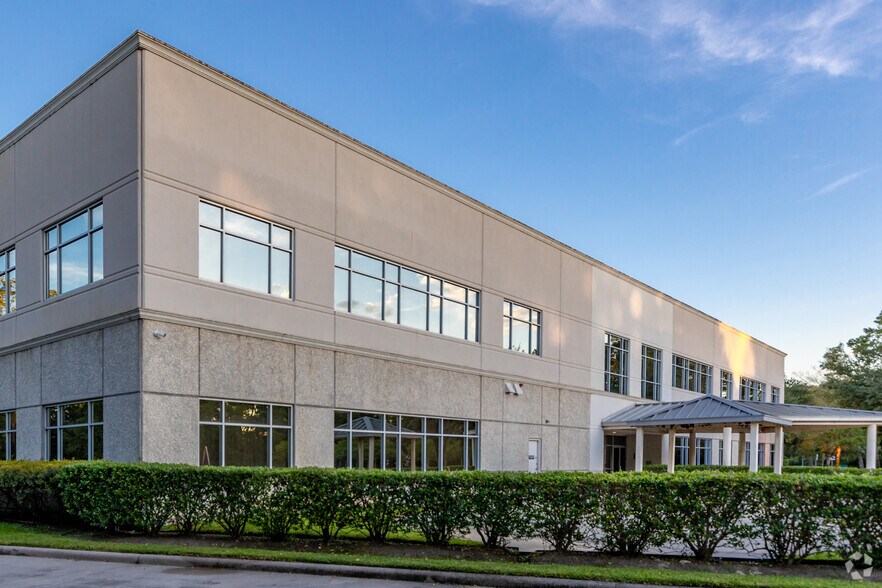 More Photos Of 4101 Interwood N Pky, Houston Medical For Lease