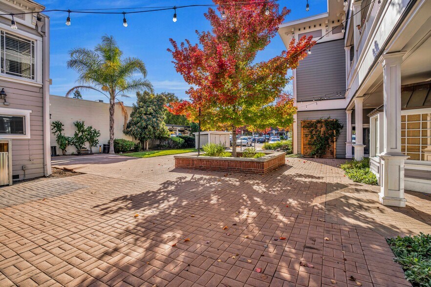 More Photos Of 321 Hartz Ave, Danville General Retail For Sale