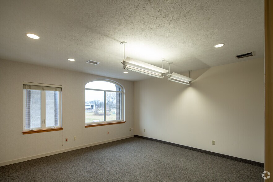 More Photos Of 4205 Charlar Dr, Holt Loft Creative Space For Sale