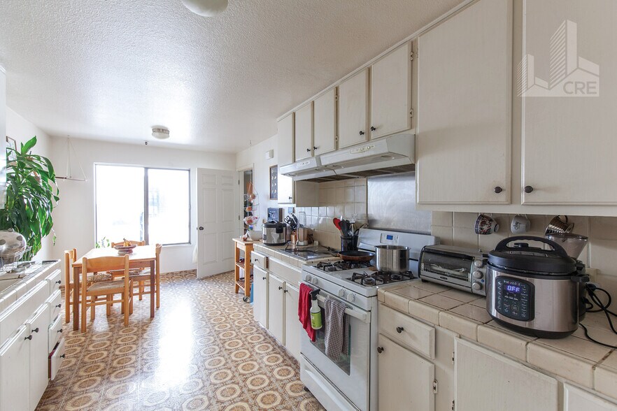 More Photos Of 1259 20th Ave, San Francisco Apartments For Sale