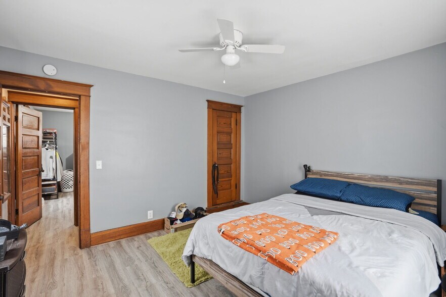 More Photos Of 1415 18th Ave, East Moline Multifamily For Sale