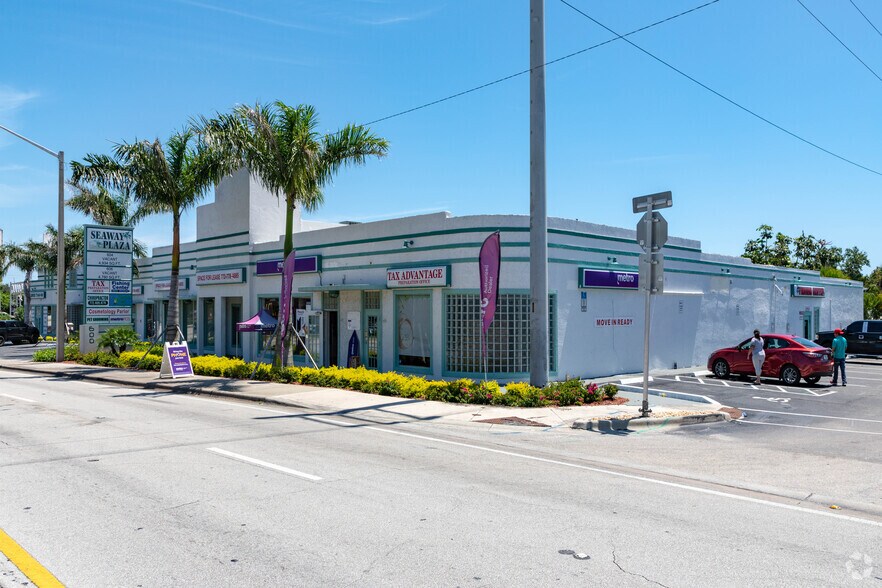 Primary Photo Of 600-610 N US Highway 1, Fort Pierce Storefront Retail Office For Sale