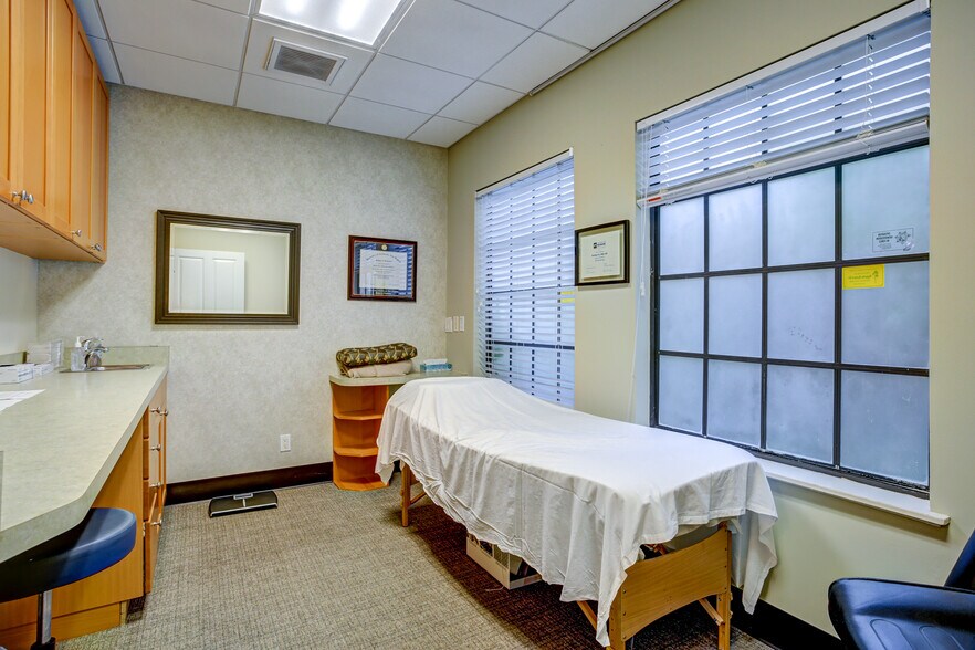 More Photos Of 4403 Manchester Ave, Encinitas Medical For Lease