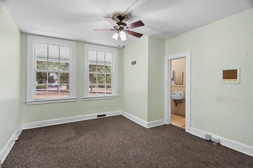 More Photos Of 105 Lancaster St SW, Aiken Loft Creative Space For Lease