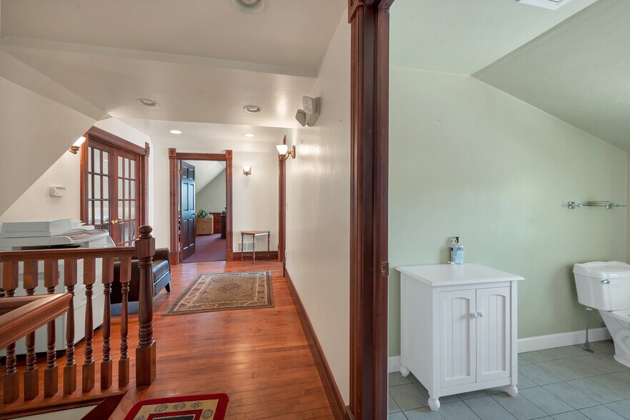 More Photos Of 125 S Quincy St, Green Bay Office For Sale