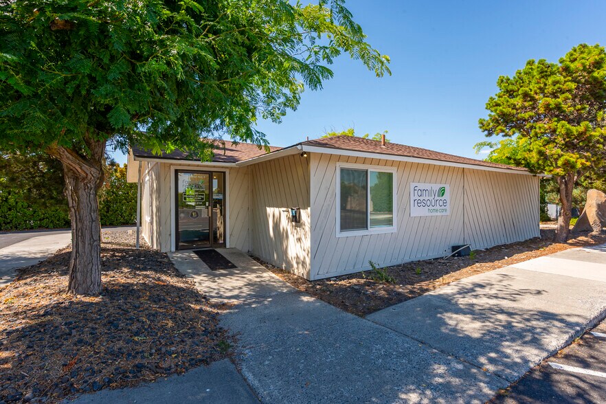 Primary Photo Of 830 Sharon Ave E, Moses Lake Office For Sale