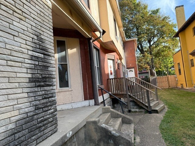 More Photos Of 132 Central Ave, Dayton Multifamily For Sale