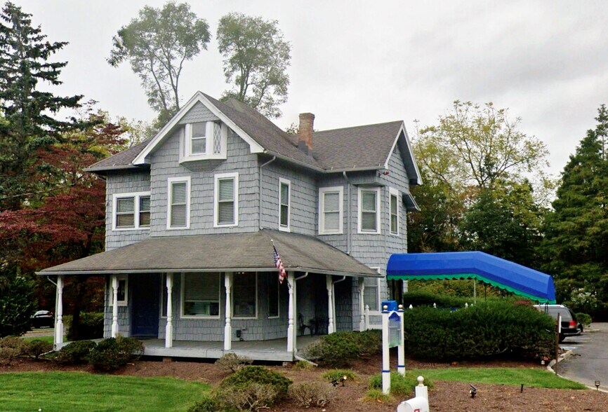 Primary Photo Of 61 Main St, Holmdel Office For Sale