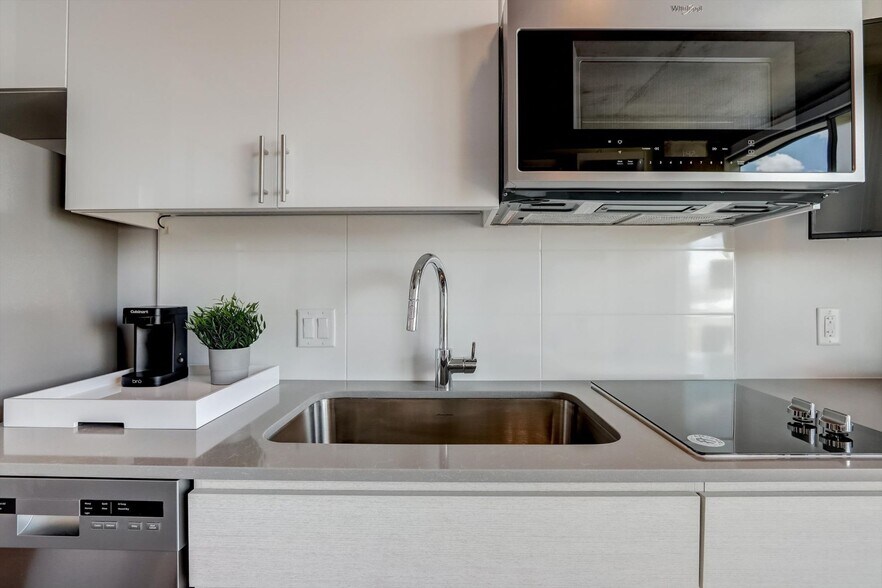 More Photos Of 800 19th Ave South, Nashville Apartments For Lease