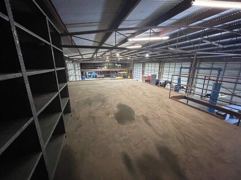 More Photos Of 14685 Old Frio City Rd, Lytle Warehouse For Sale