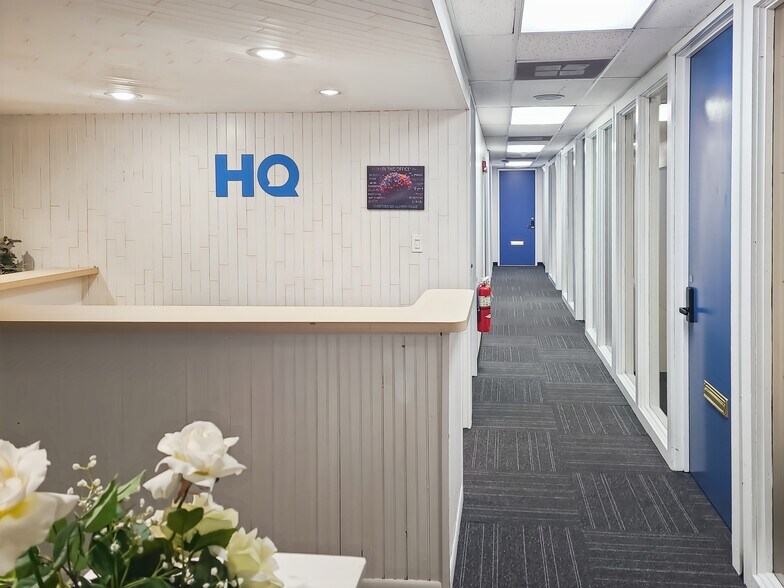 Primary Photo Of 20200 Governors Dr, Olympia Fields Coworking Space