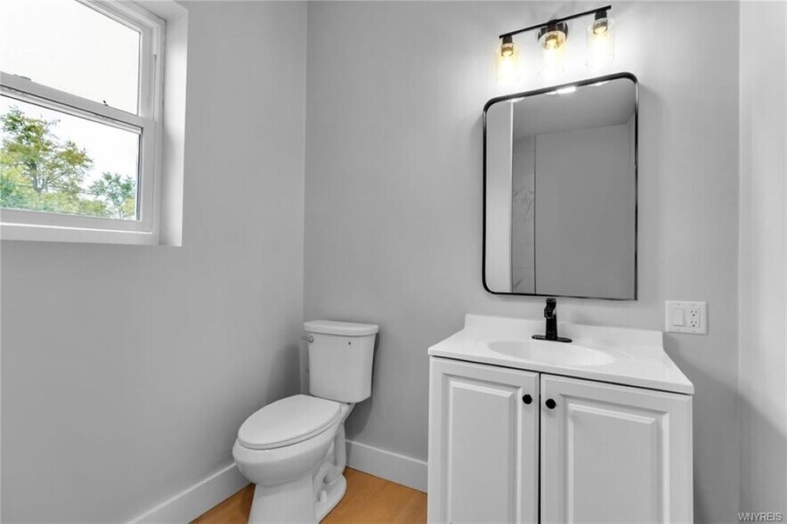 More Photos Of 49 William St, Tonawanda Apartments For Sale