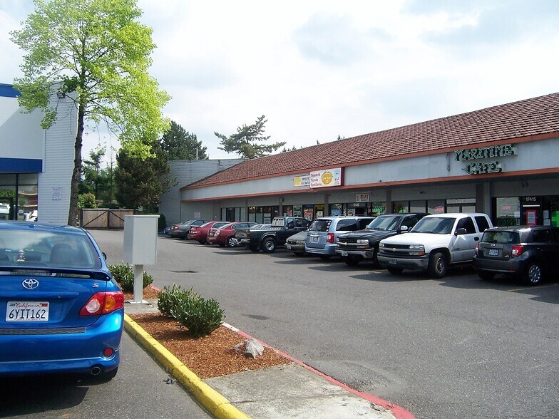 More Photos Of 17401 SE McLoughlin Blvd, Milwaukie Freestanding For Lease