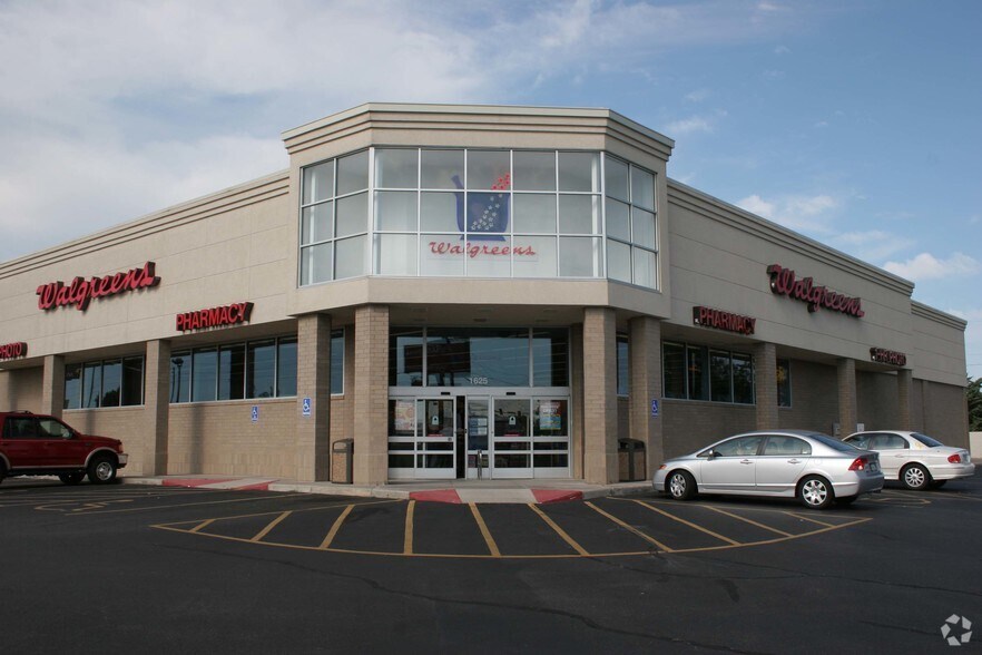 More Photos Of 1625 S Webb Rd, Wichita Drugstore For Sale