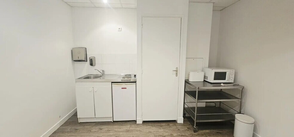 More Photos Of 250 Avenue Du Président Wilson, Saint-Denis Office For Sale