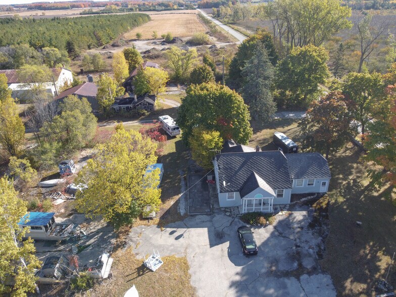 More Photos Of 5052 Reynolds Rd, Sturgeon Bay Flex For Sale